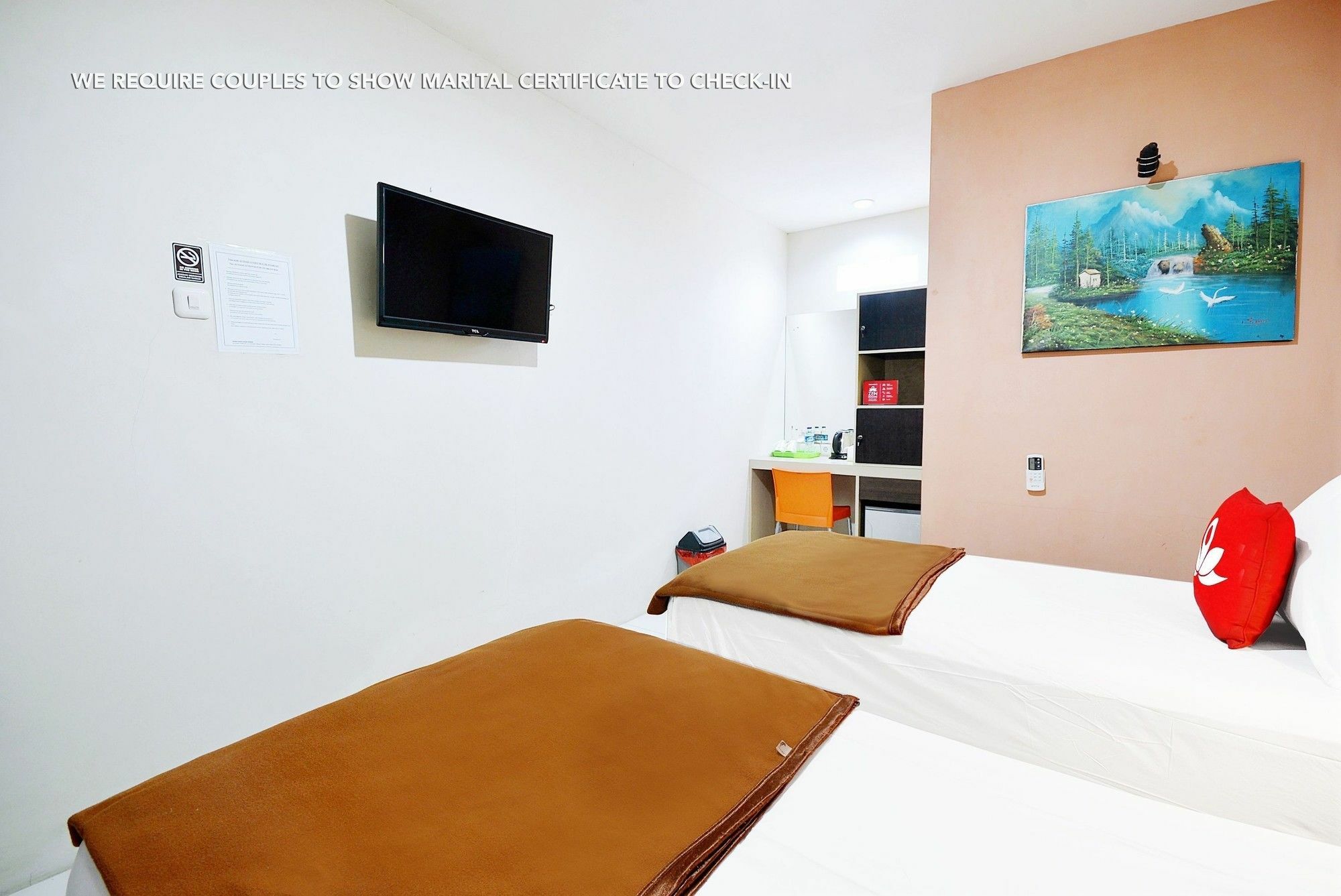 Zen Rooms Kuningan Syariah Джакарта Екстериор снимка